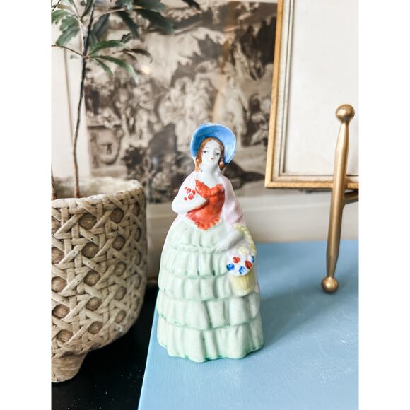Vintage‎ Victorian Lady Porcelain Bell – Made in Japan - Picture 1 of 5
